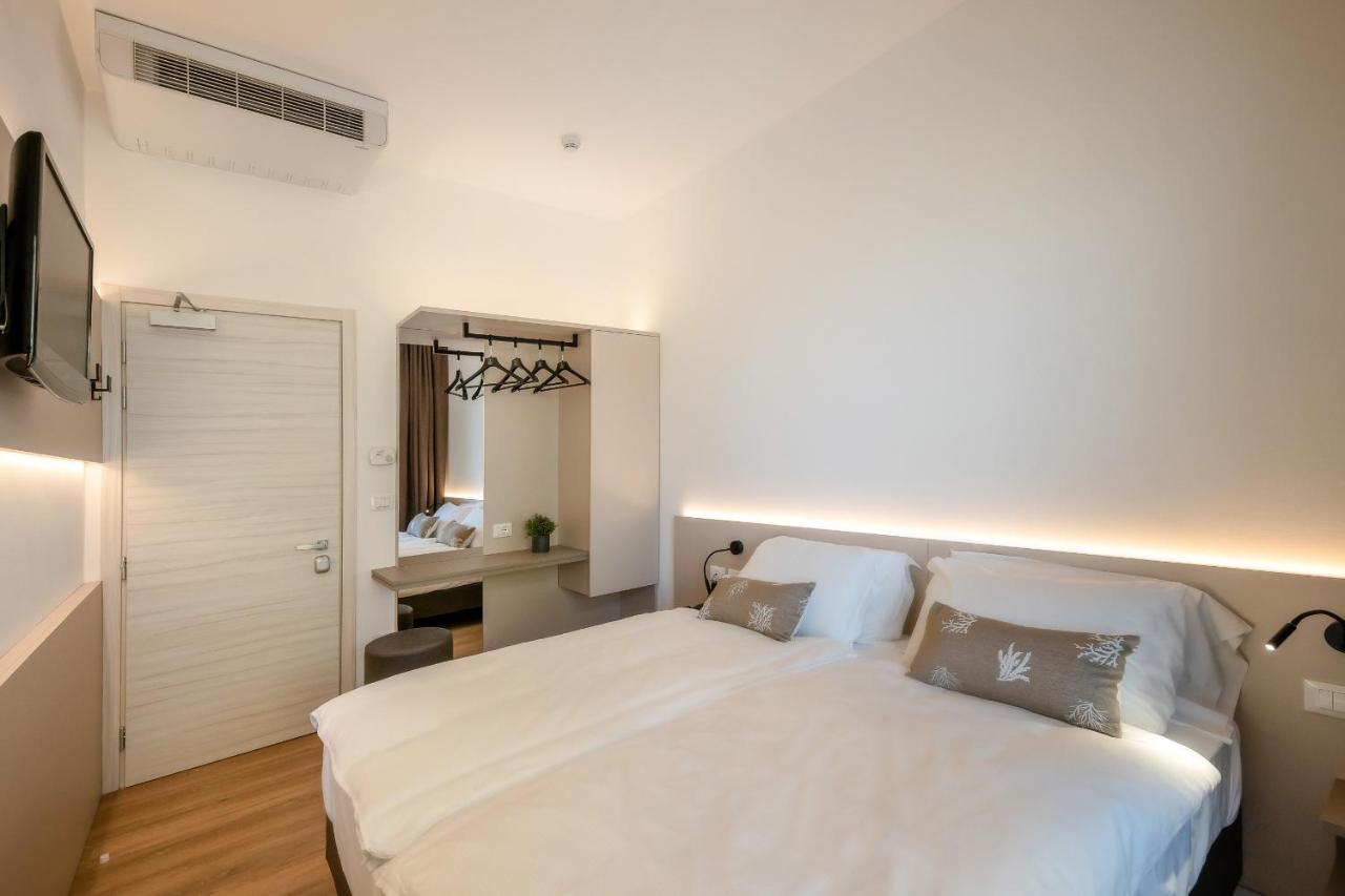 Hotel Delfino Caorle Exteriör bild