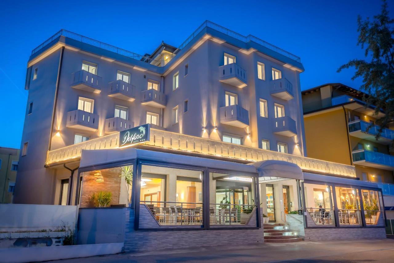 Hotel Delfino Caorle Exteriör bild